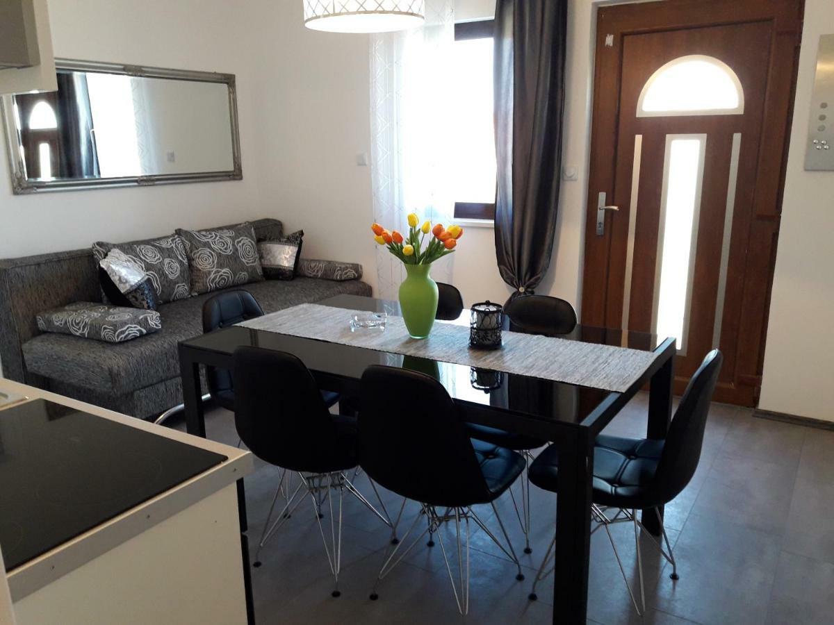 Apartmani Tajana Сукошан Екстер'єр фото