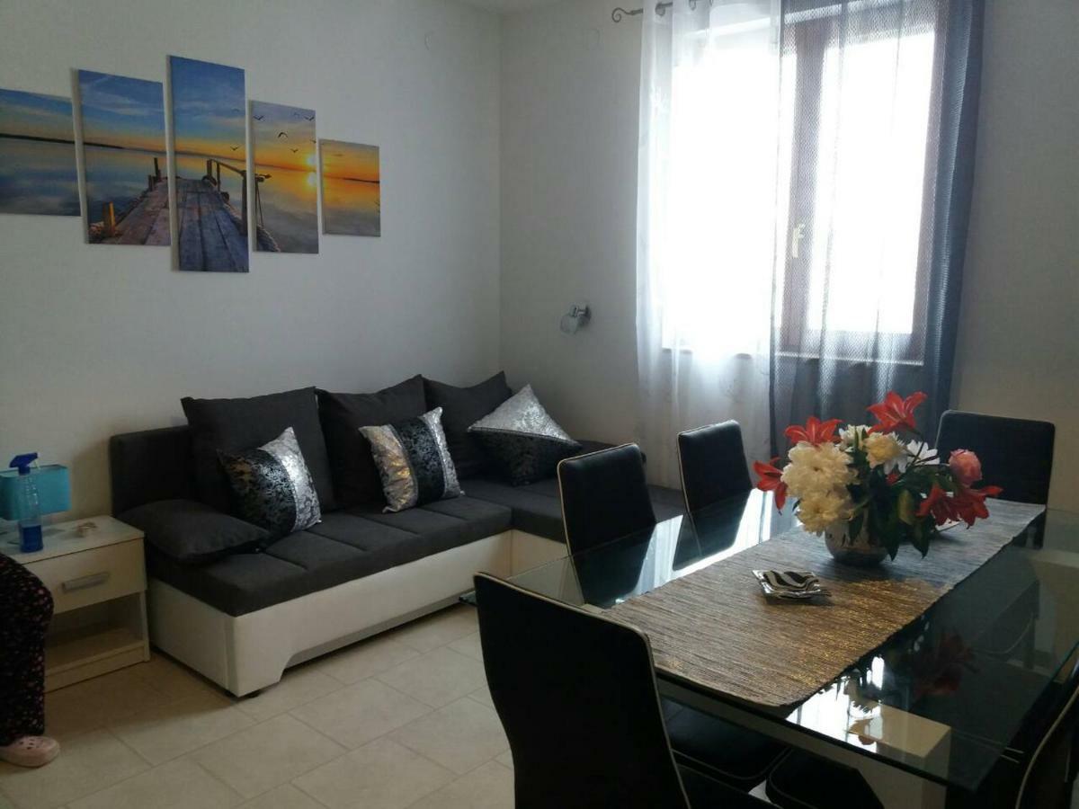 Apartmani Tajana Сукошан Екстер'єр фото